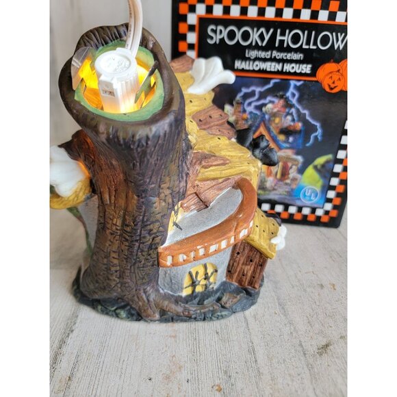 Spooky hollow phantoms opera Halloween vintage ceramic village - Picture 6 of 11
